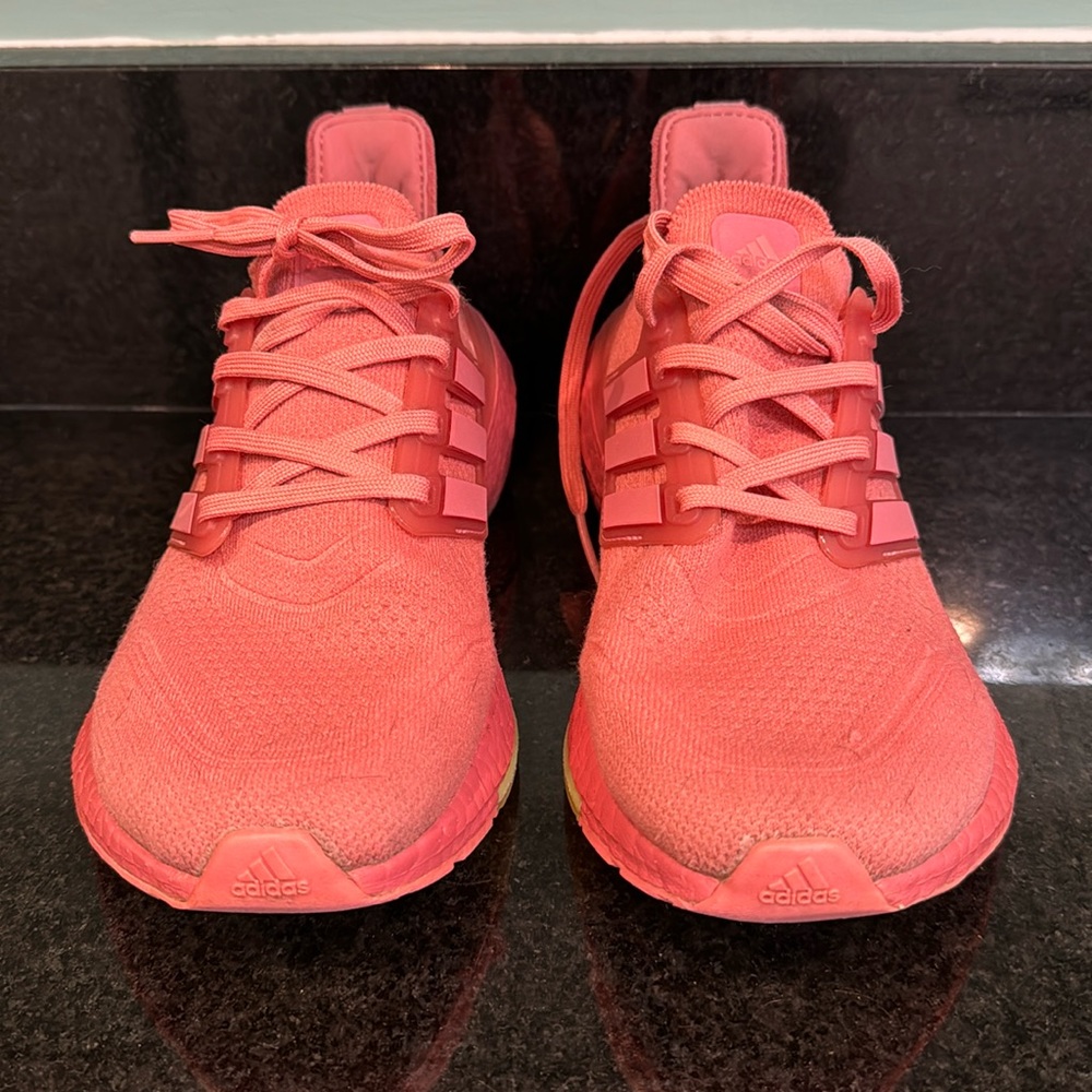 Adidas ultraboost peach/pink